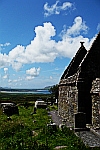 church-ruins-country-setting