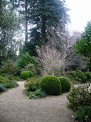 Topiary scene in garden - Public Domain Photograph